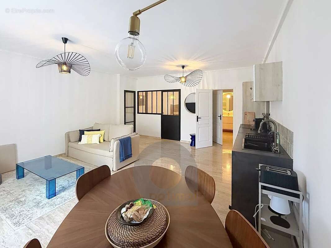 Appartement à ROQUEBRUNE-CAP-MARTIN