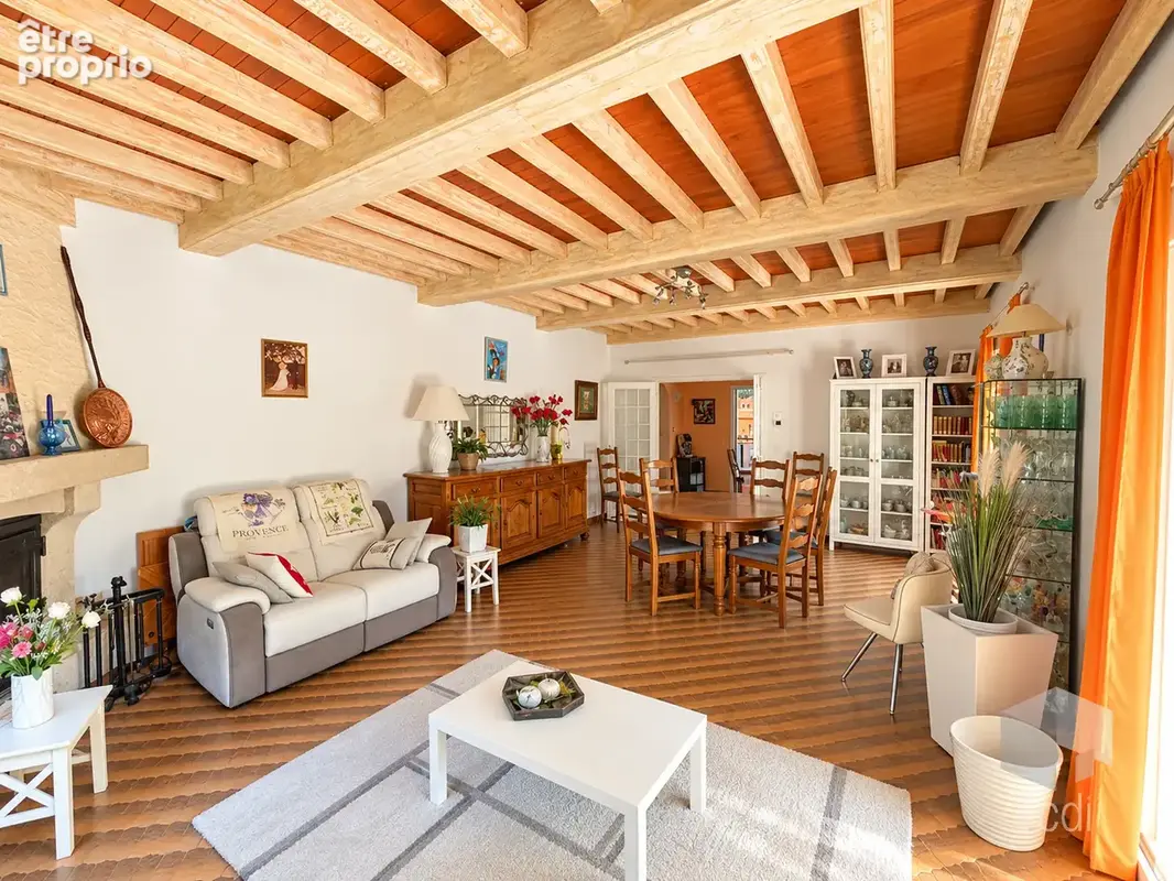 GRIGNAN, maison de plain pied de 150 m2 - photo 3