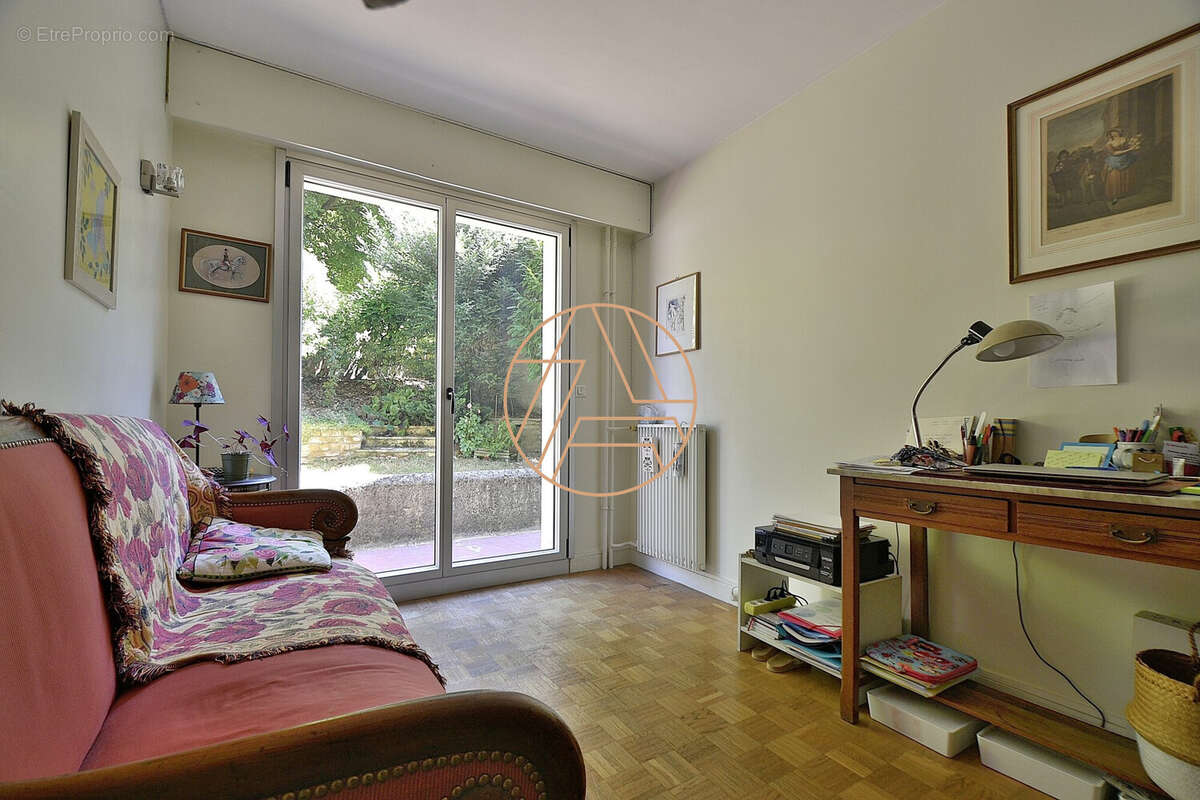 Appartement à SAINT-MAUR-DES-FOSSES