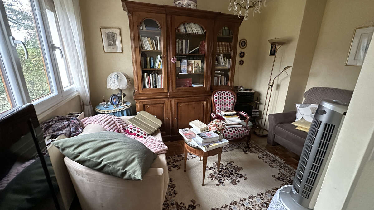 Maison à SAINT-GERMAIN-LES-ARPAJON