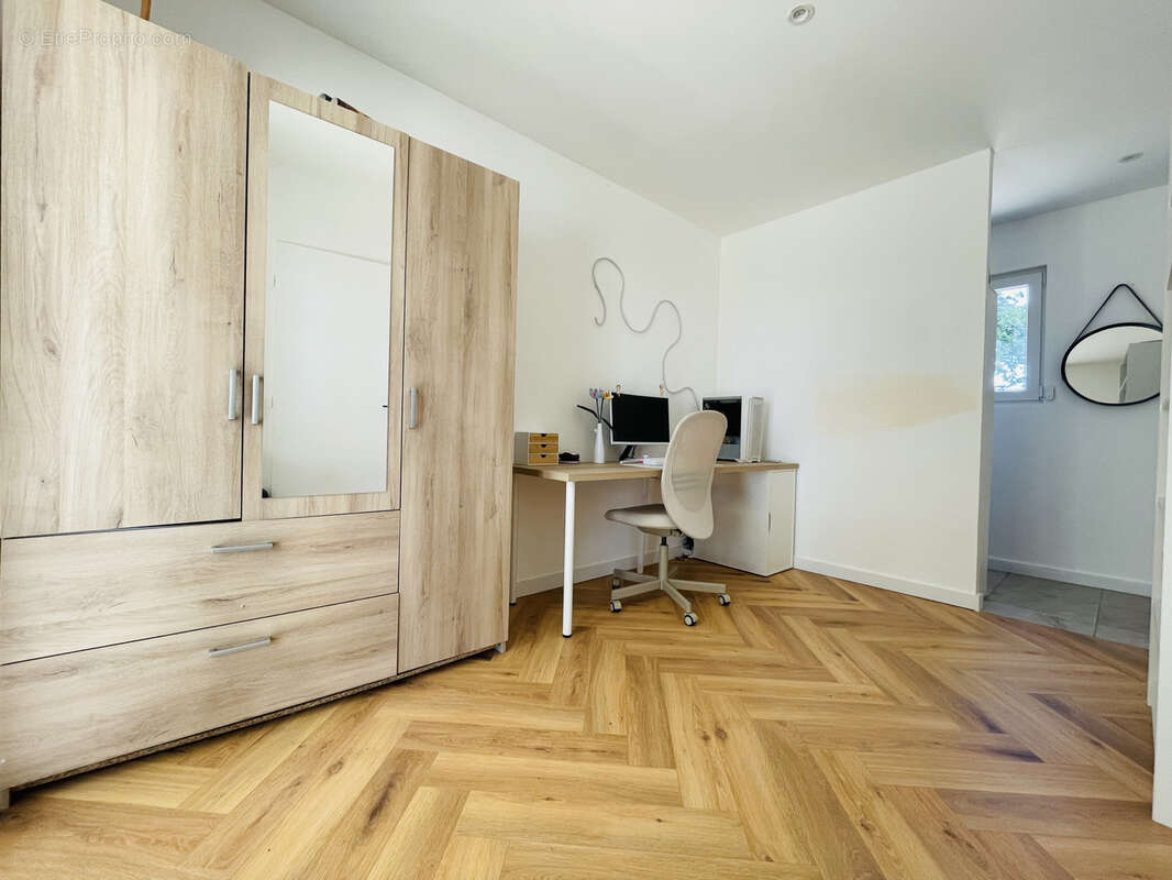 Maison à TERRASSON-LAVILLEDIEU