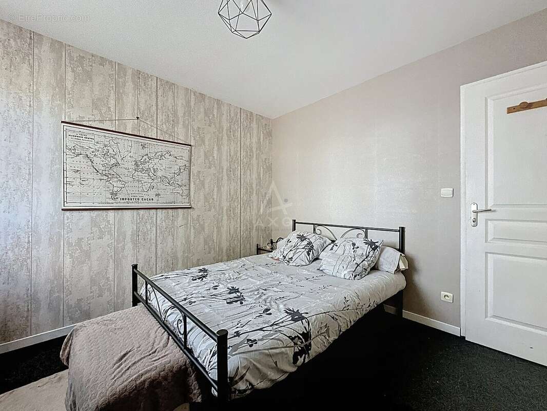 Maison à OUZOUER-SUR-TREZEE