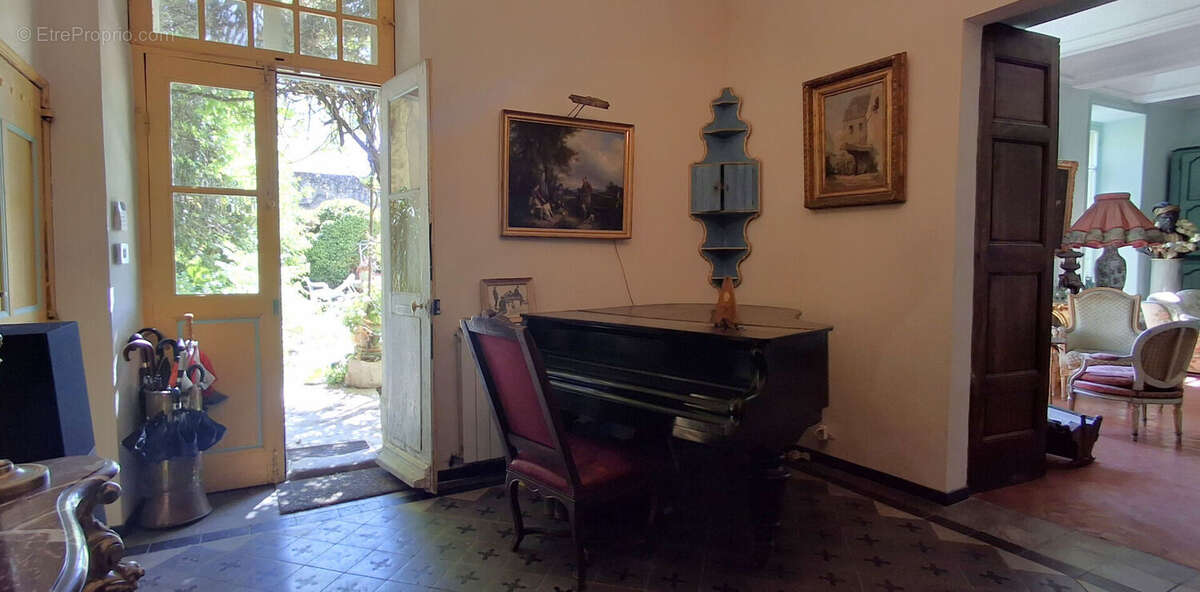 Maison à SAINT-PAUL-TROIS-CHATEAUX