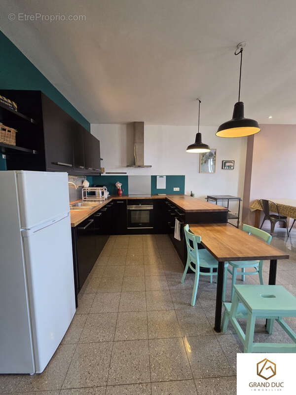 Appartement à MARSEILLE-2E