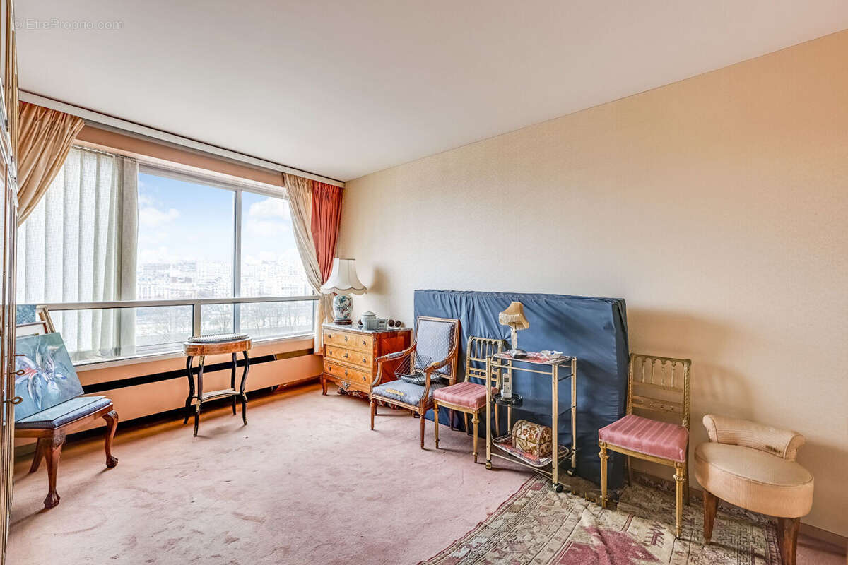 Appartement à PARIS-15E