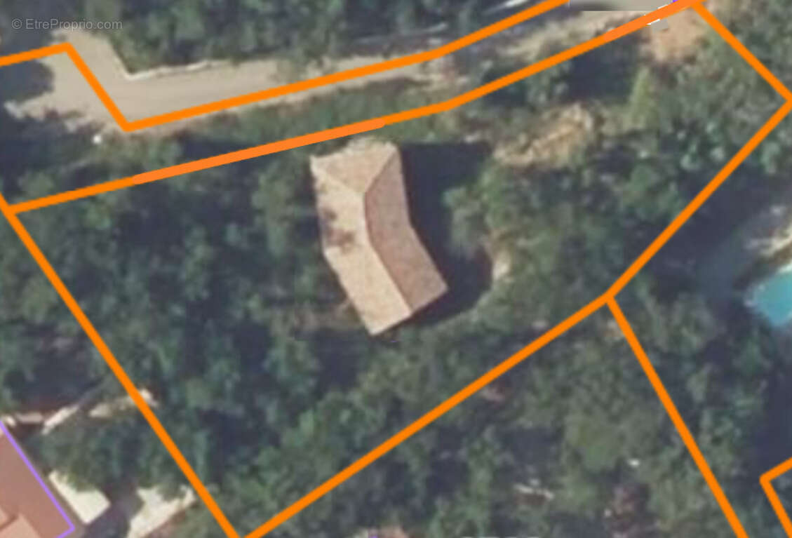 Maison à SAINT-MAXIMIN-LA-SAINTE-BAUME