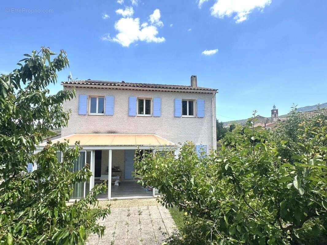 Maison à NANS-LES-PINS