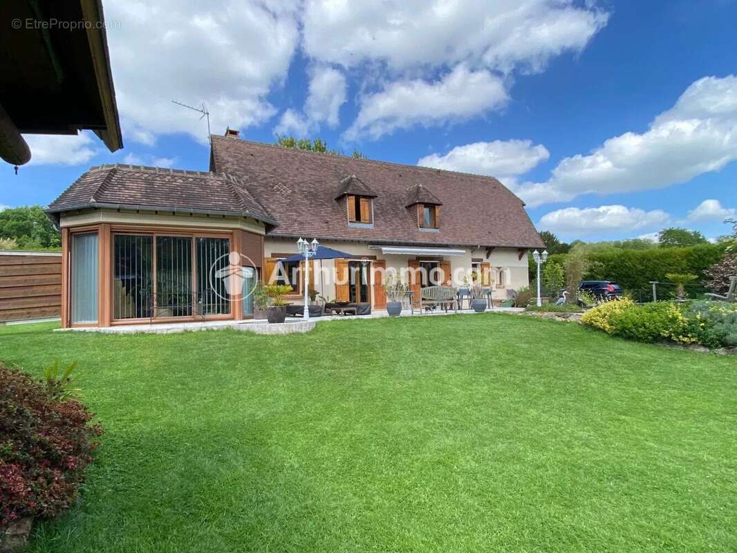 Maison à PONT-L'EVEQUE
