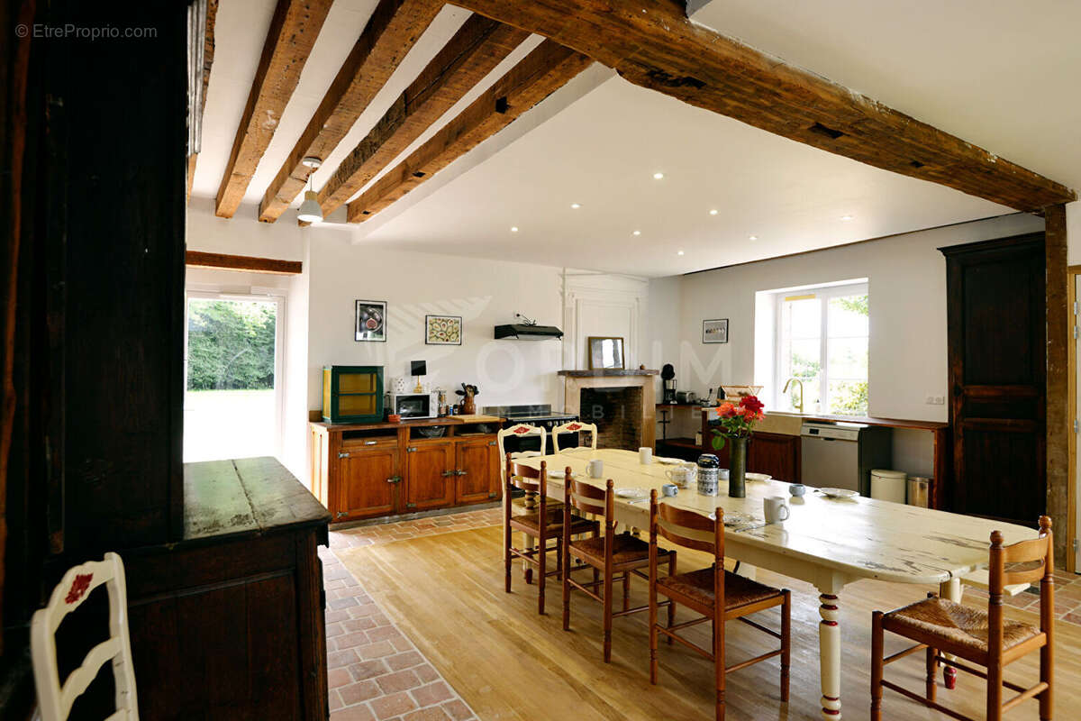 Maison à BRETEAU