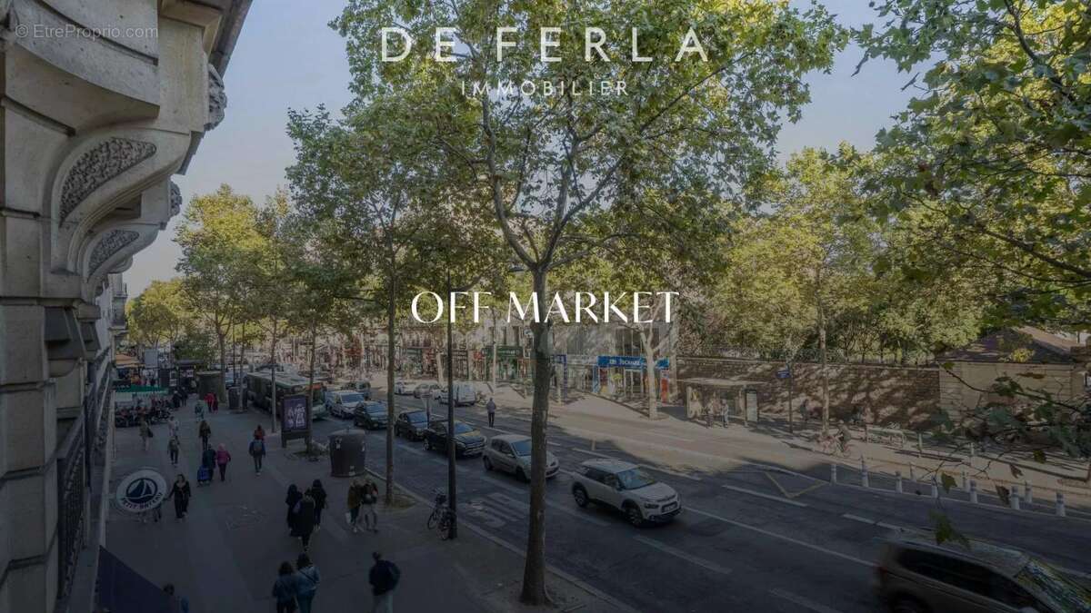 Appartement à PARIS-8E