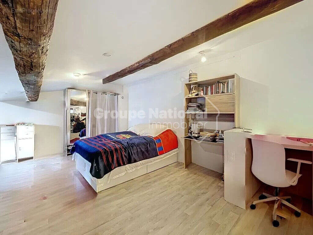 Maison à CHATEAURENARD