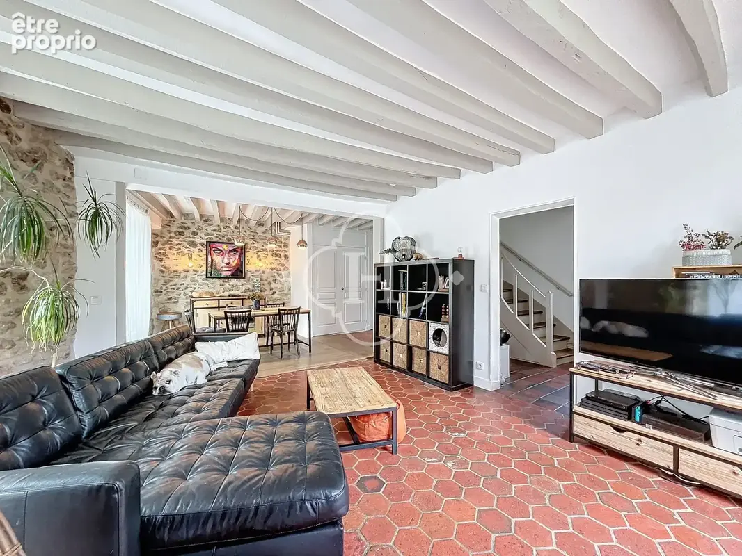 Maison 155 m² à Crespieres  - photo 4