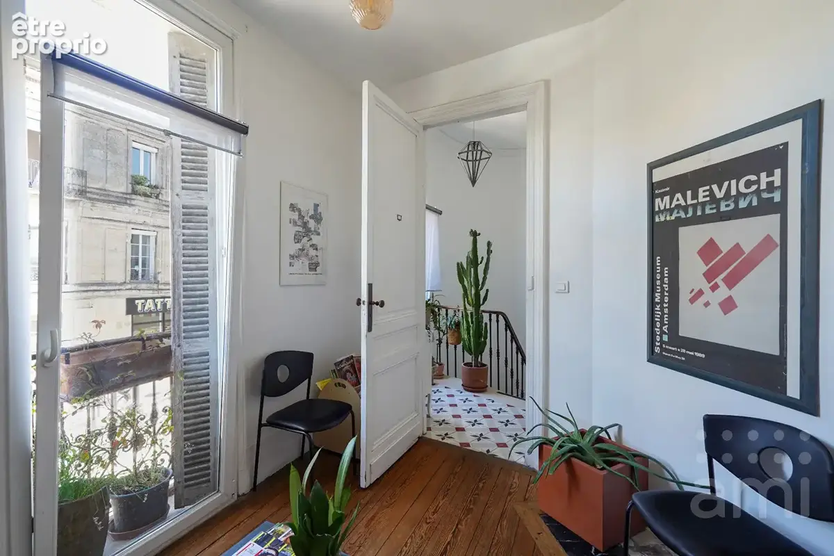 Bordeaux Chartrons - Appartement T6 de 188m2 avec terrasse et patio - photo 8
