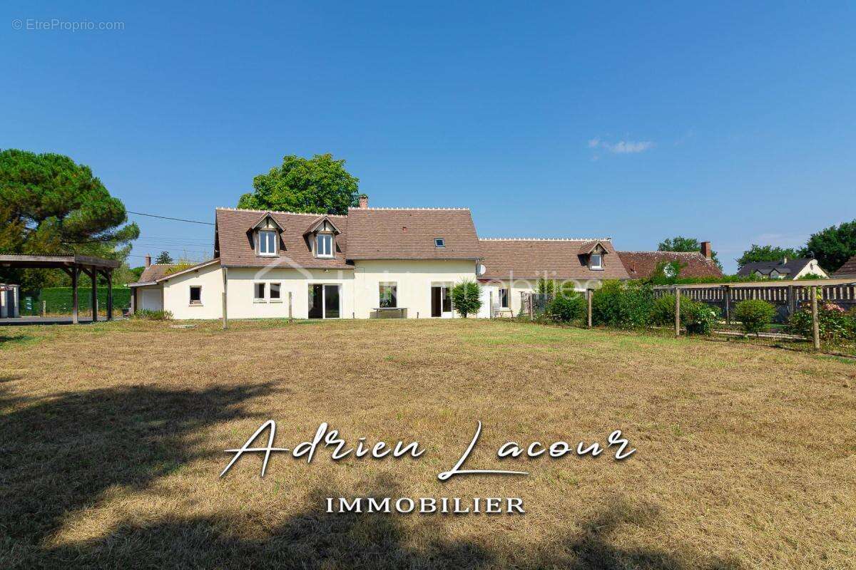 Belle maison familiale de style solognote - photo 17