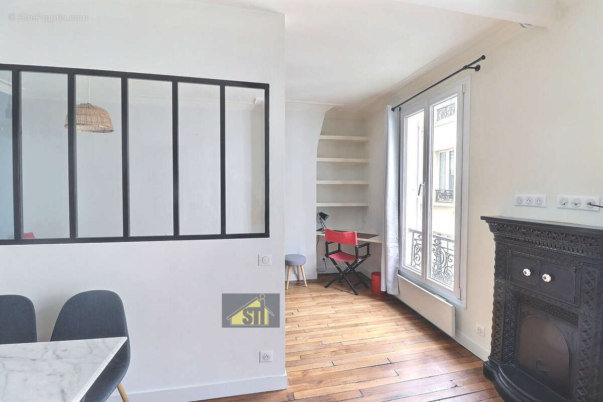 Appartement à PARIS-14E