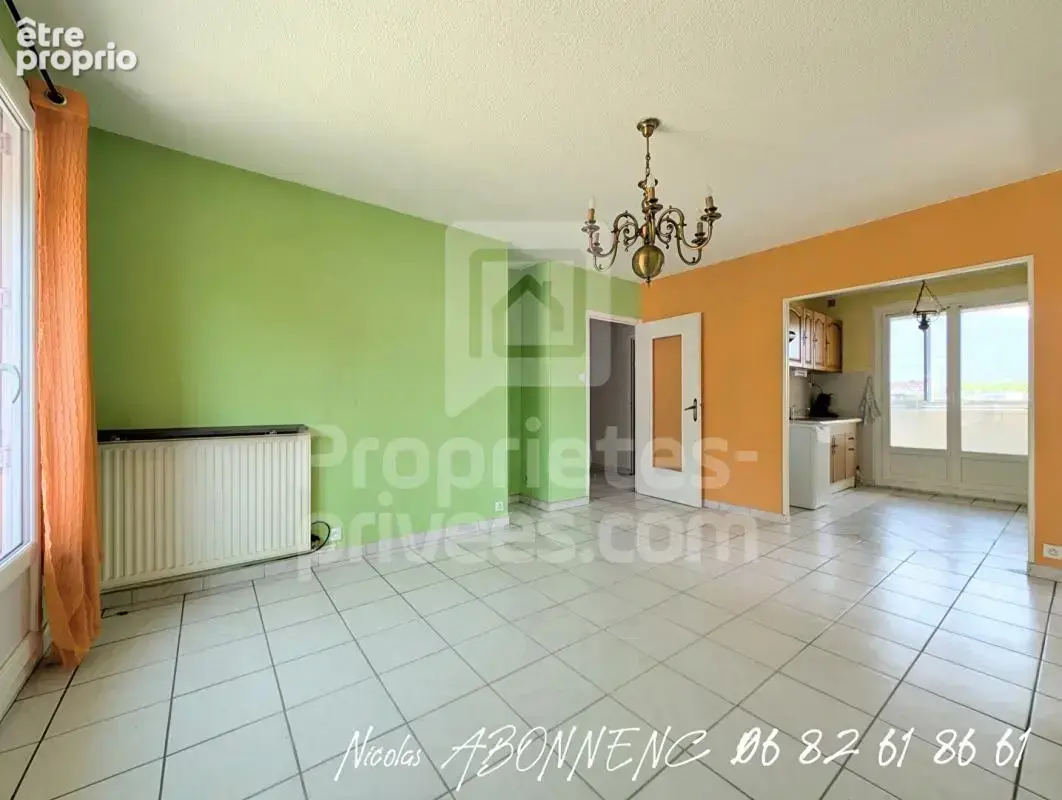 Appartement Fontaine 4 pièce(s) 61.62 m2 - photo 2