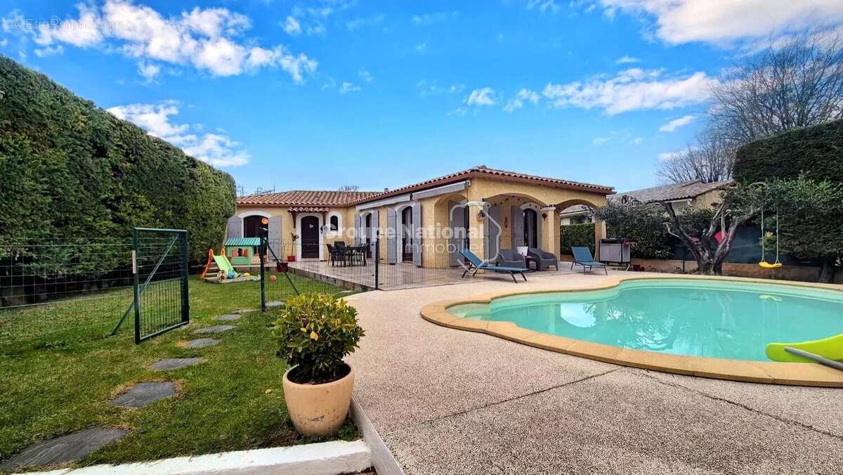 Maison à LES ANGLES