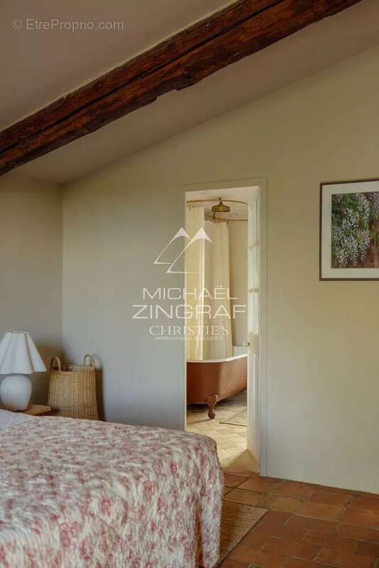 Propriété d'Exception Aux Portes d'Aix-en-Provence : Magnanerie du XVIIIe Rénovée - photo 25