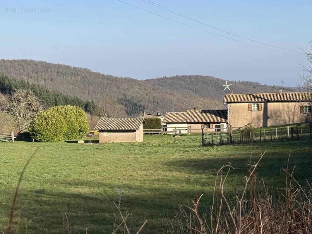 Maison à CORCELLES-EN-BEAUJOLAIS