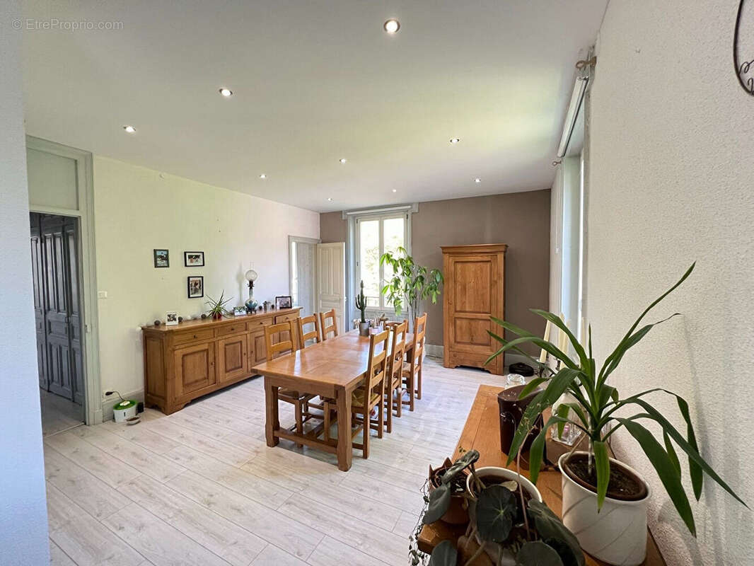 Appartement à RUPT-SUR-MOSELLE