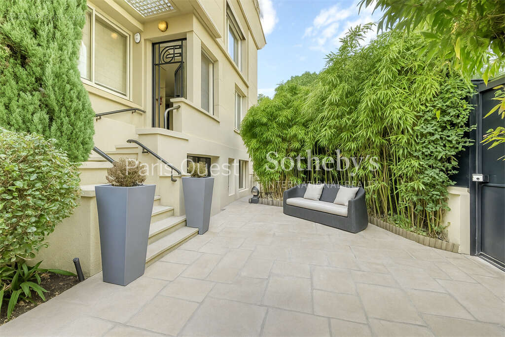 Maison à NEUILLY-SUR-SEINE