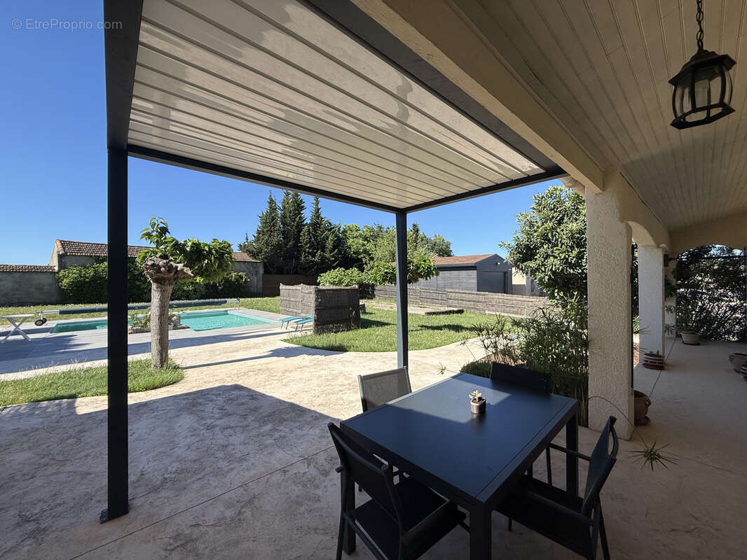 Maison à COLLORGUES