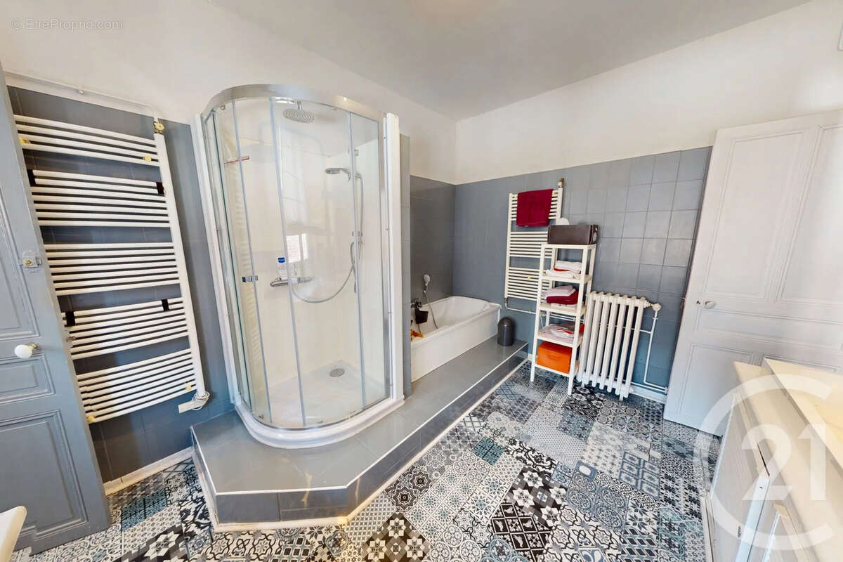 Maison à SAINT-QUENTIN