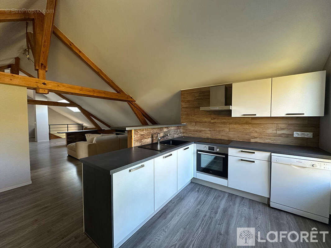 Appartement à REMORAY-BOUJEONS