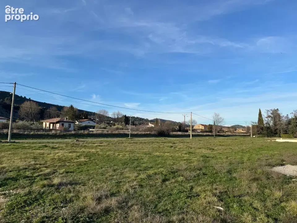 Terrain 892 m² à vendre à Peyruis (04310) - photo 3