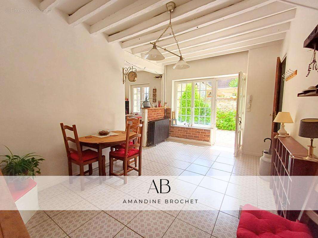 Maison à BREUILPONT