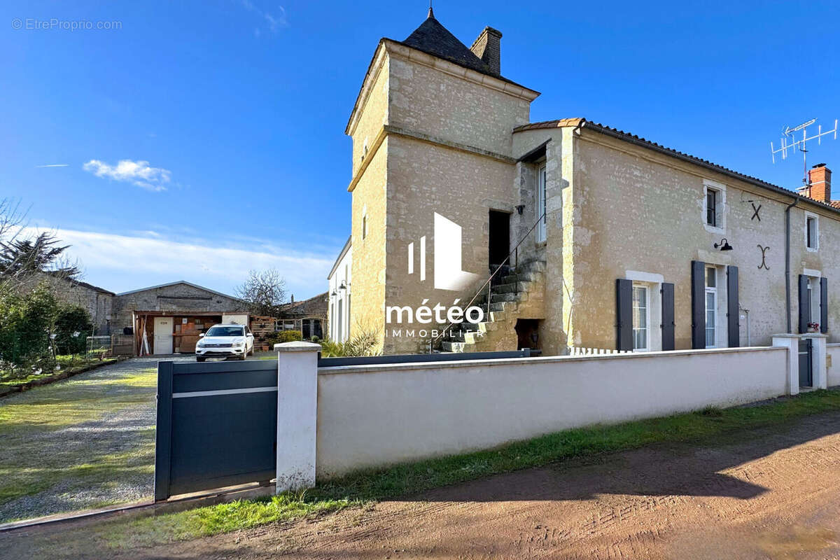 Maison en pierre de 226m² Luçon 4 chambres - photo 16