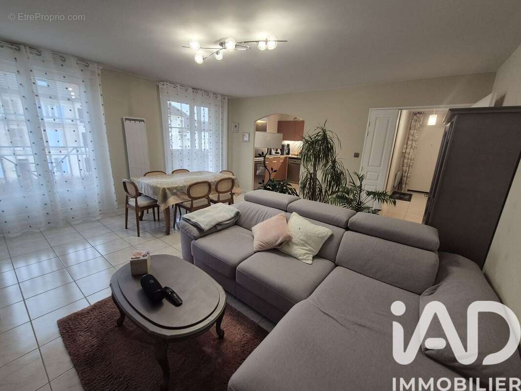 Photo 9 - Appartement à LA FERTE-SOUS-JOUARRE