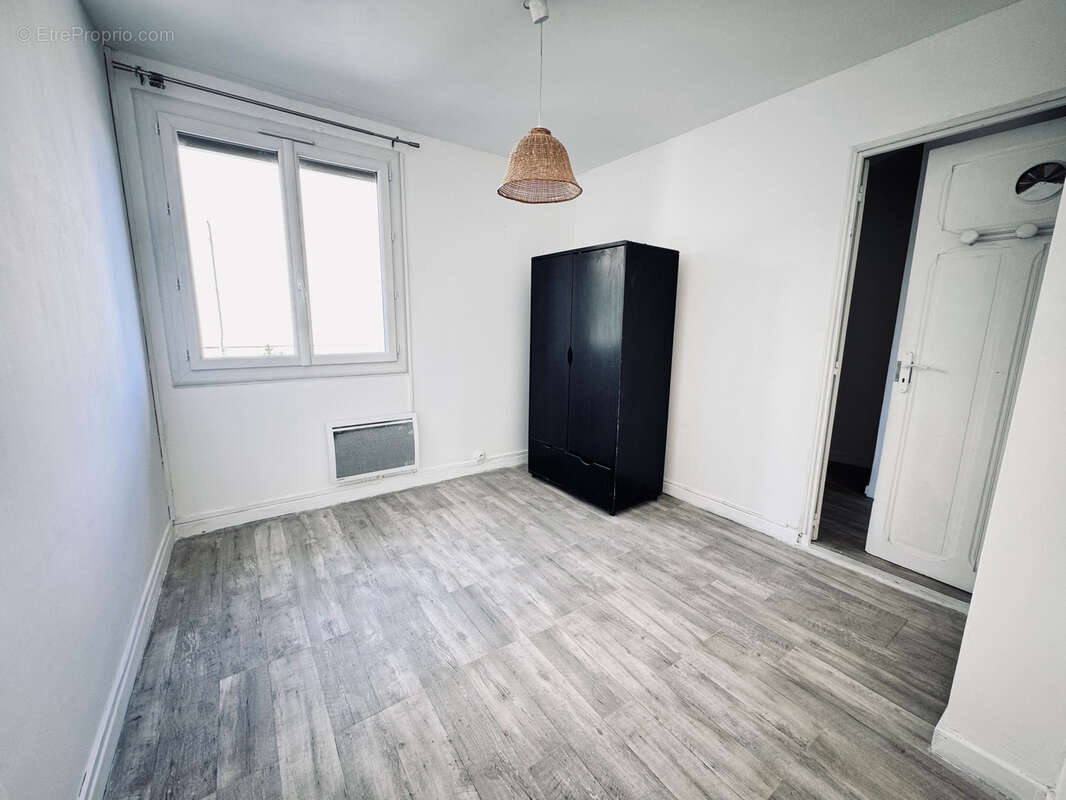 Appartement à SAINT-CYR-SUR-MER