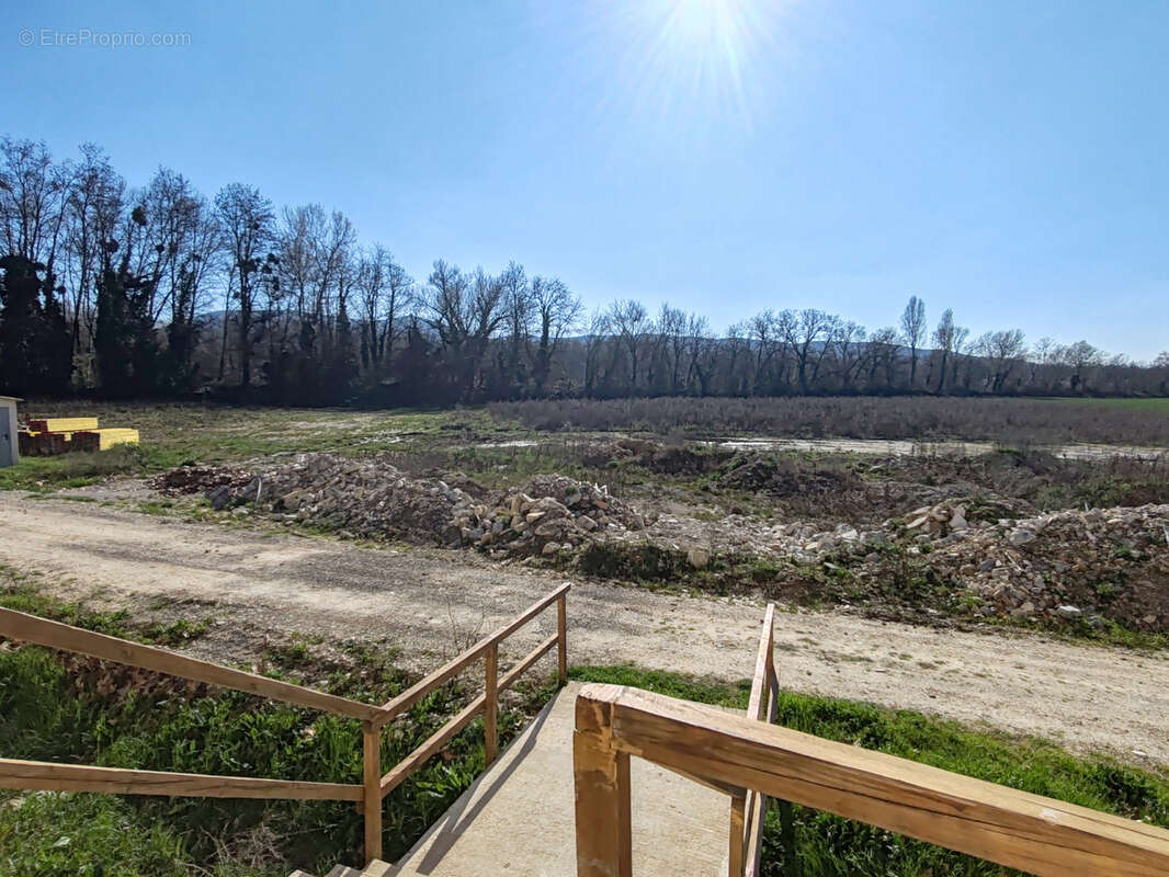 Appartement à LIVRON-SUR-DROME