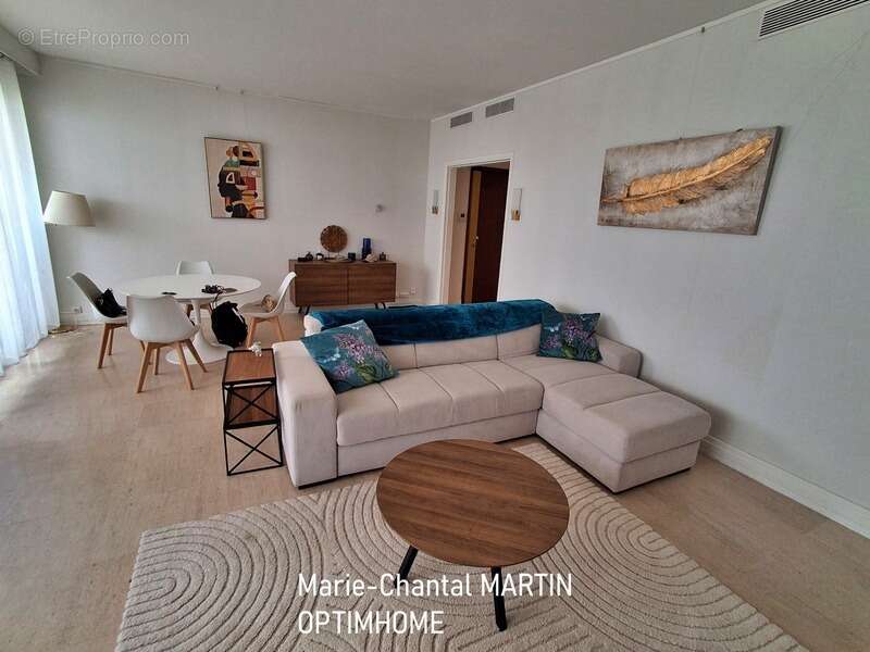 Appartement à MARSEILLE-8E