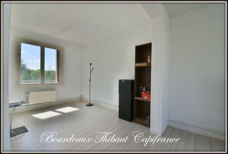 Appartement à SAINTE-GENEVIEVE-DES-BOIS