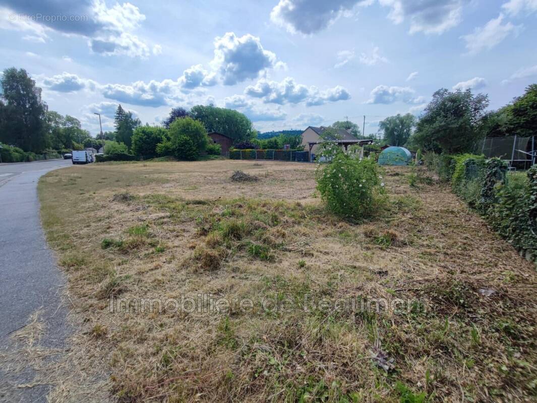 Terrain à NASSANDRES