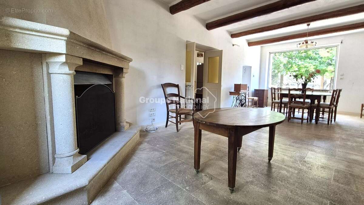 Beaumes de venise mas de caractere sur 2893 m² de terrain - photo 6