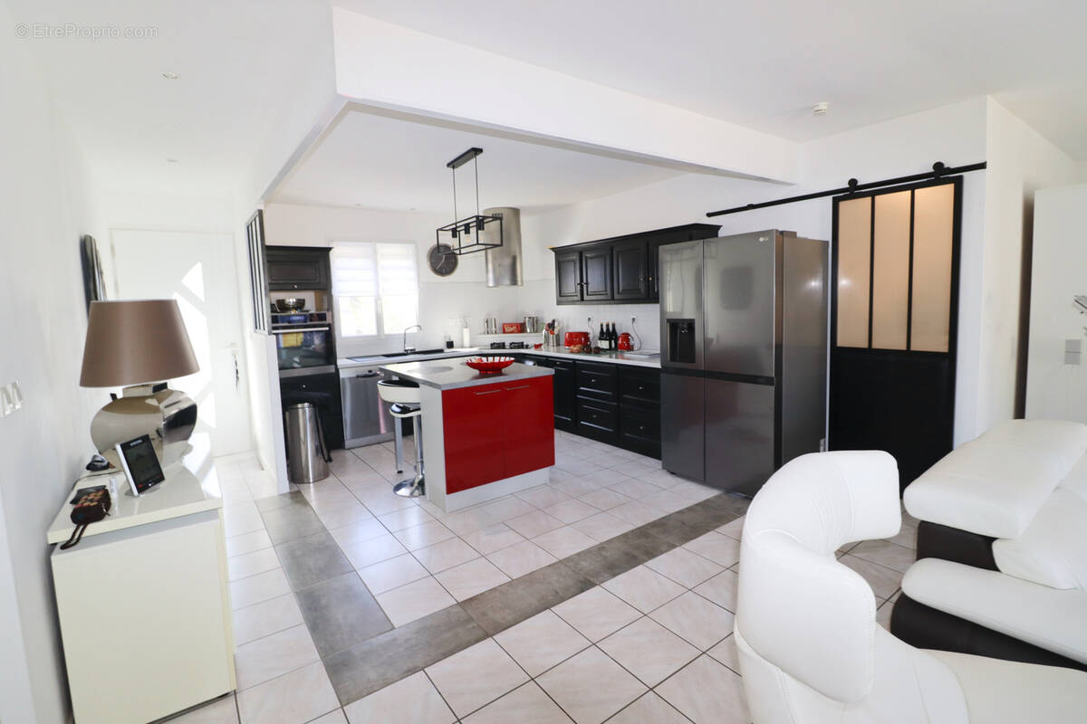 Maison à MESCHERS-SUR-GIRONDE