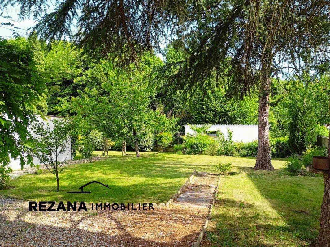 Maison à DAMMARIE-LES-LYS