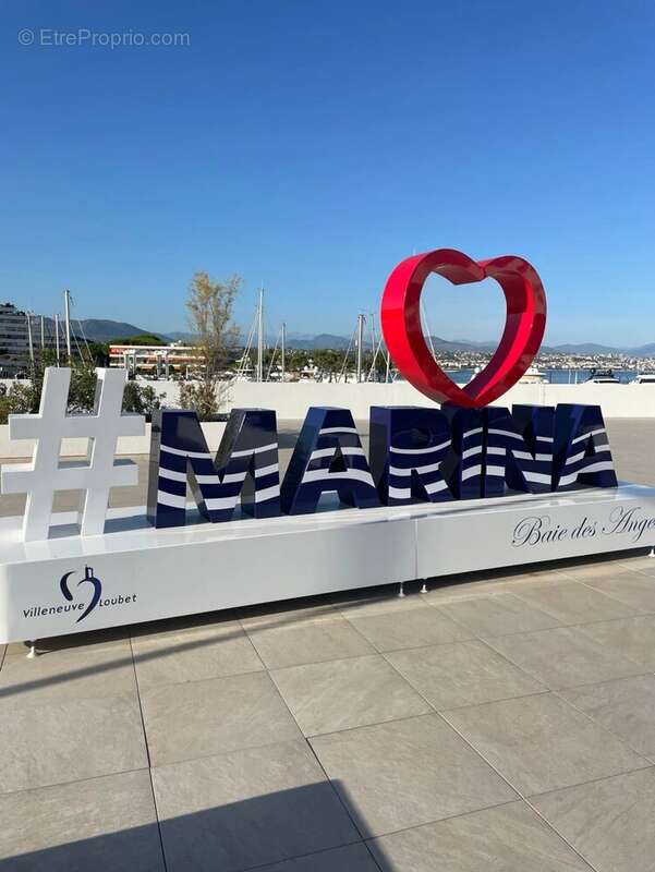 Appartement à VILLENEUVE-LOUBET