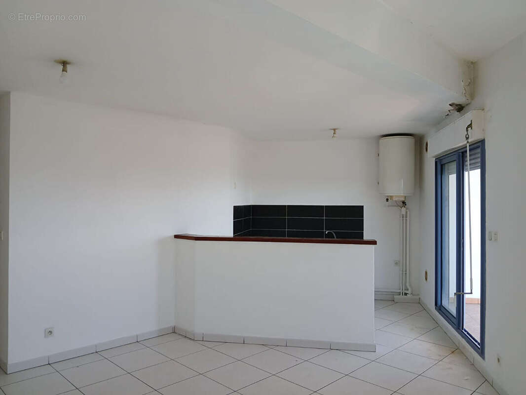Apt t2 la possession - photo 2