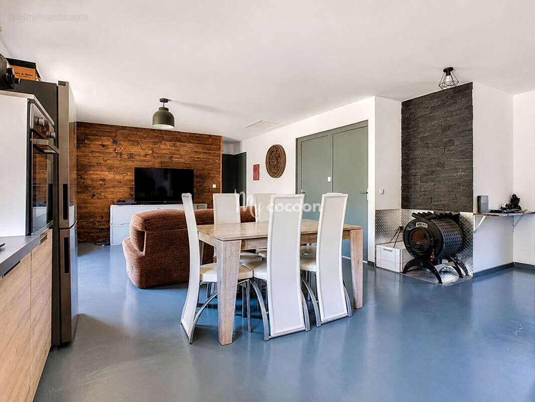 Maison - T4 - 110 m² - photo 3