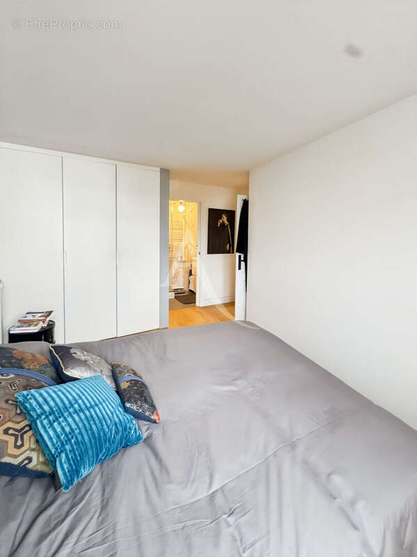 Appartement à PARIS-12E