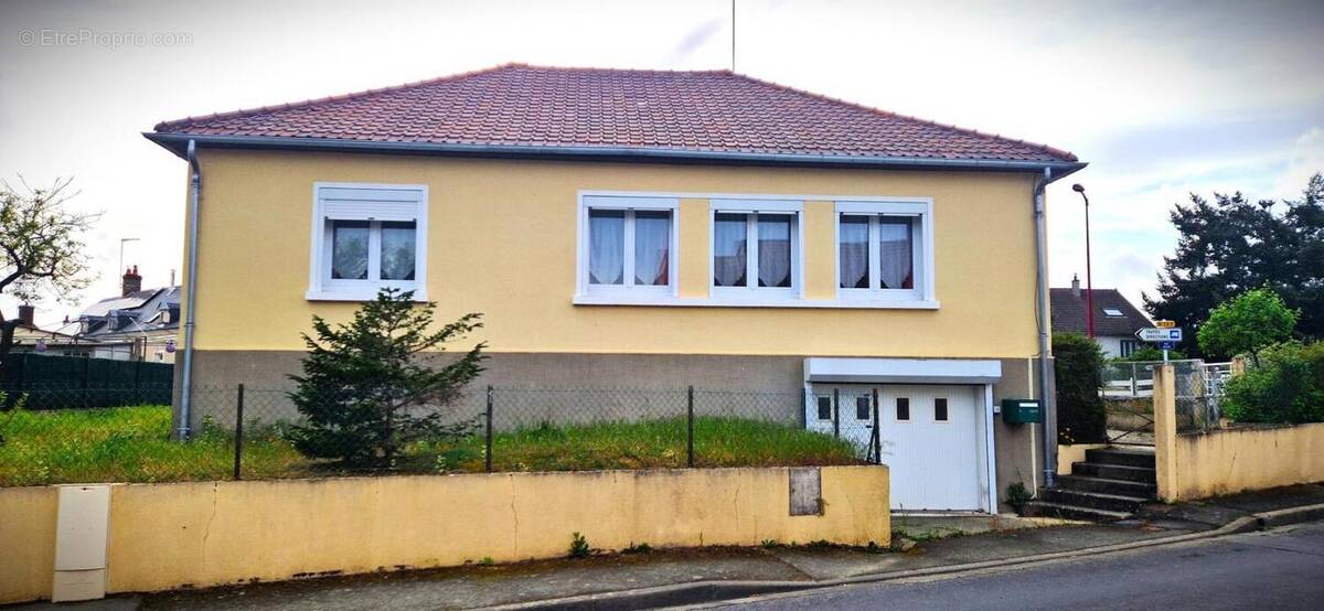 Maison à AUBIGNE-RACAN