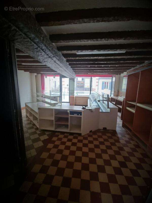 Maison à LES BORDES