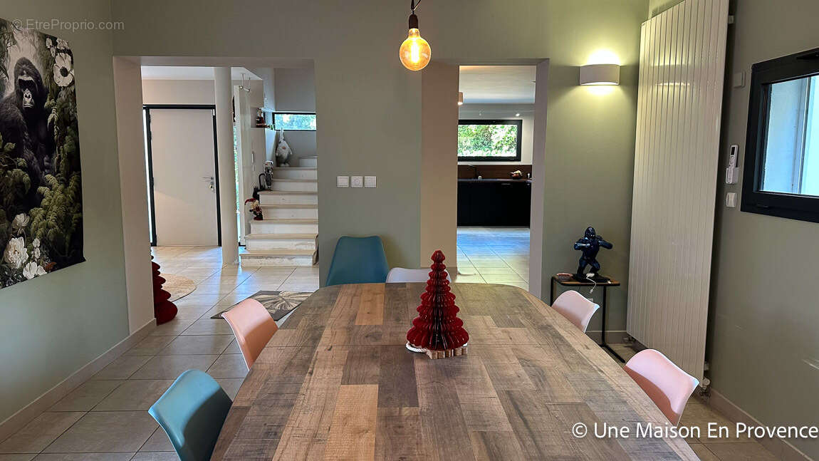 Maison à VILLENEUVE-LES-AVIGNON