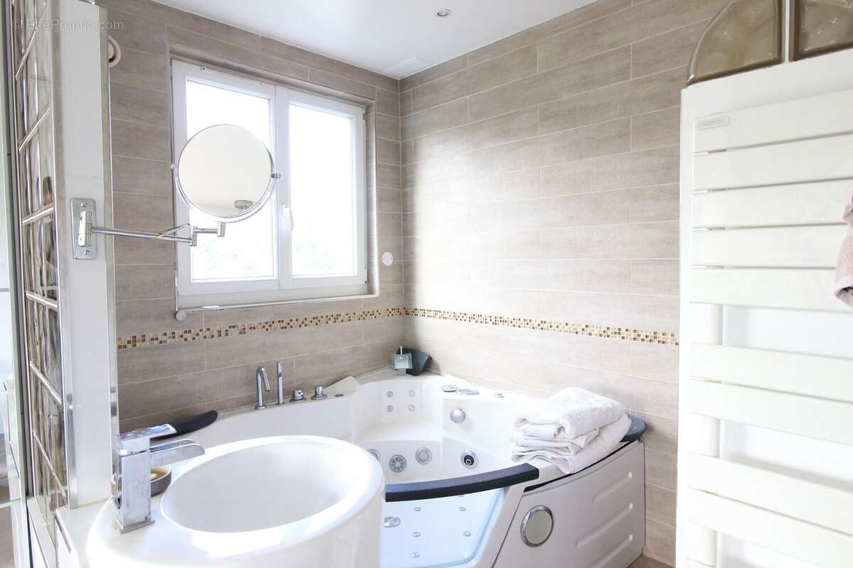 Appartement à NOISY-LE-SEC