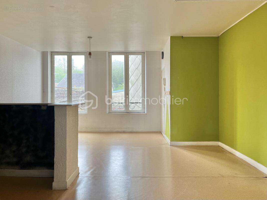 Appartement à BALAN