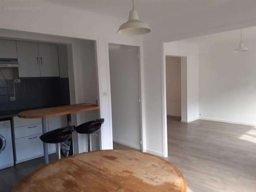 Appartement à MANDELIEU-LA-NAPOULE